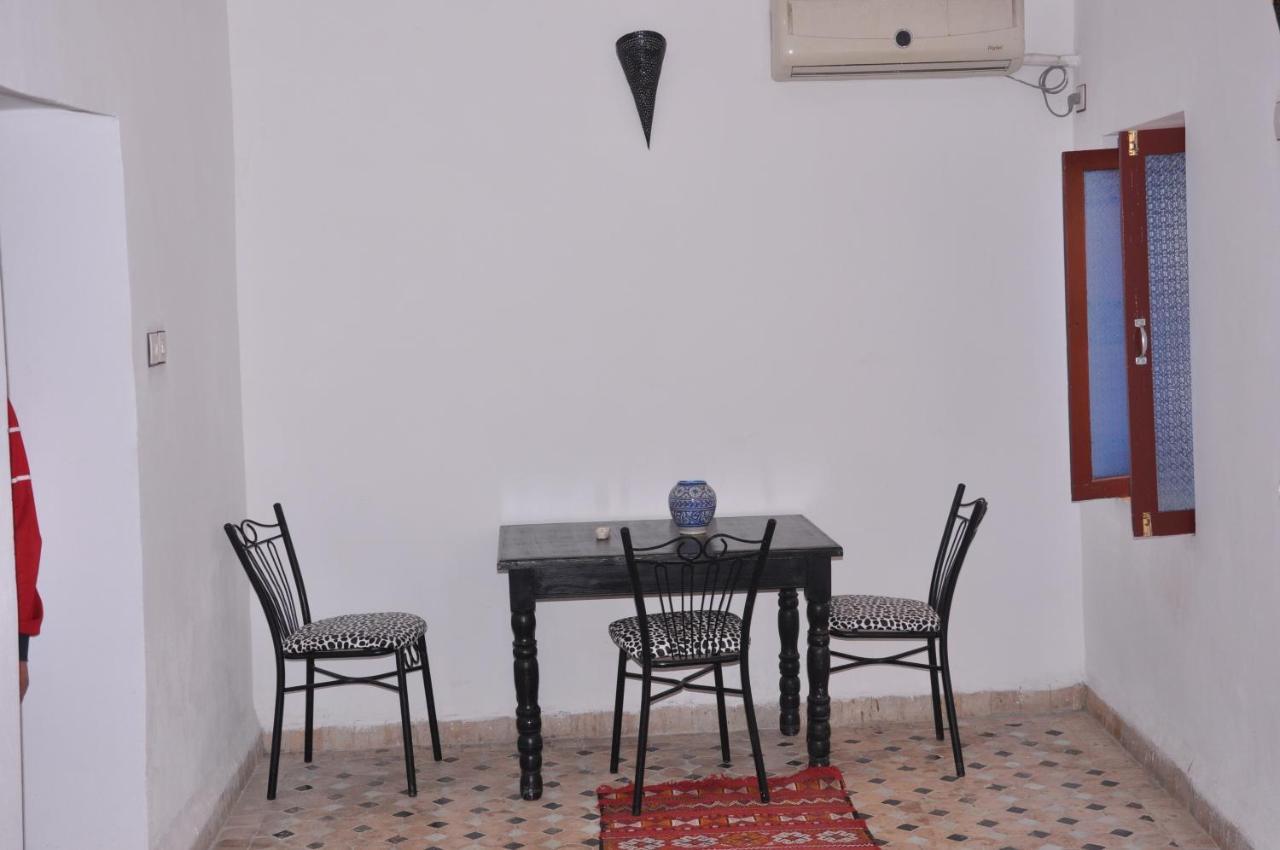 Maison D'Hotes Zohor Fès Rum bild